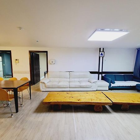 Morning Beach Pension Чеджудо Экстерьер фото