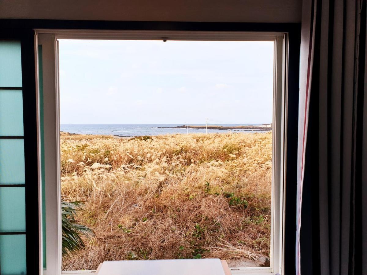 Morning Beach Pension Чеджудо Экстерьер фото