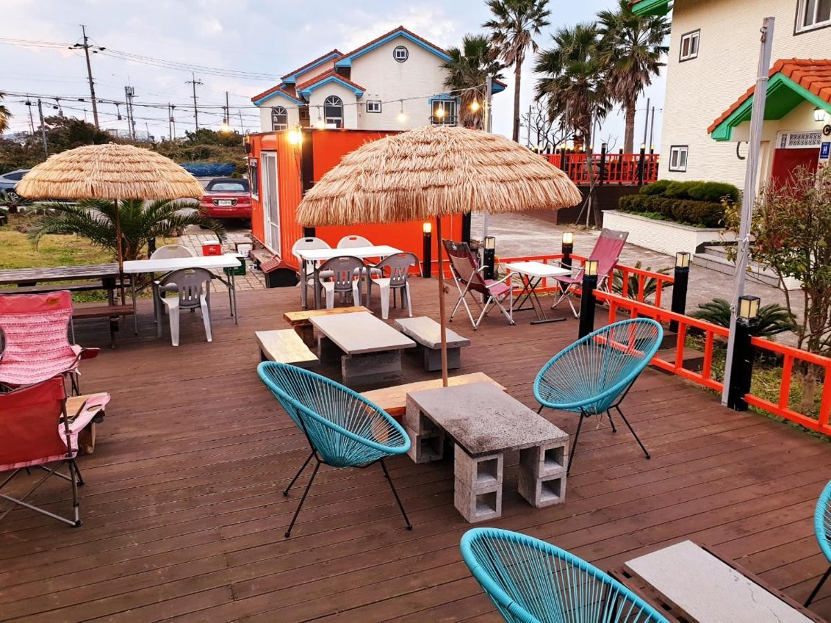 Morning Beach Pension Чеджудо Экстерьер фото