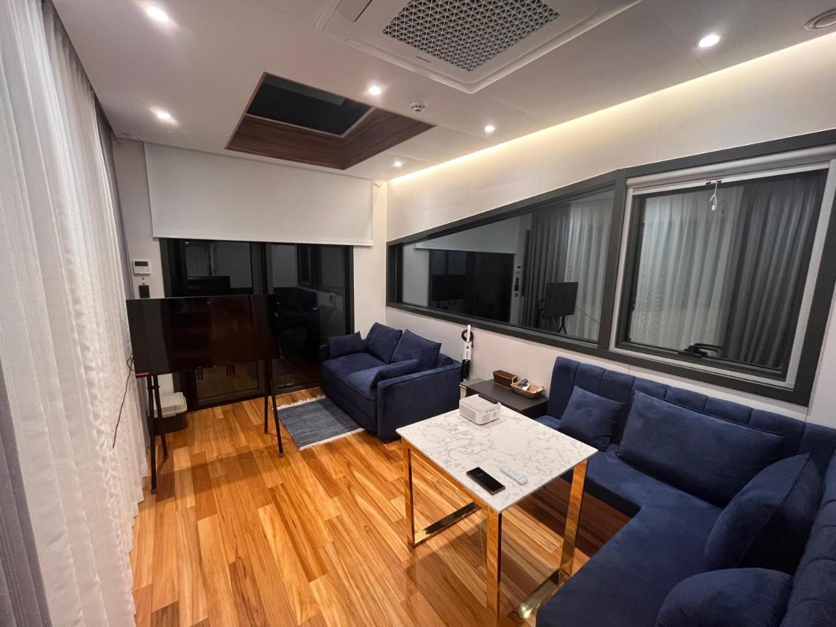 Morning Beach Pension Чеджудо Экстерьер фото