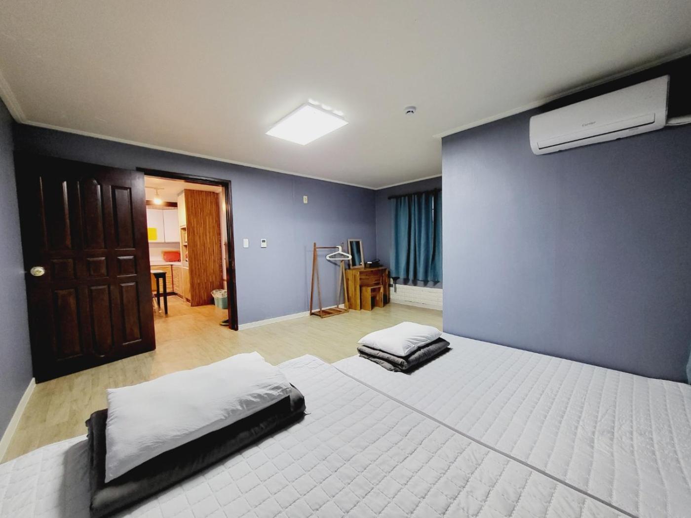 Morning Beach Pension Чеджудо Экстерьер фото