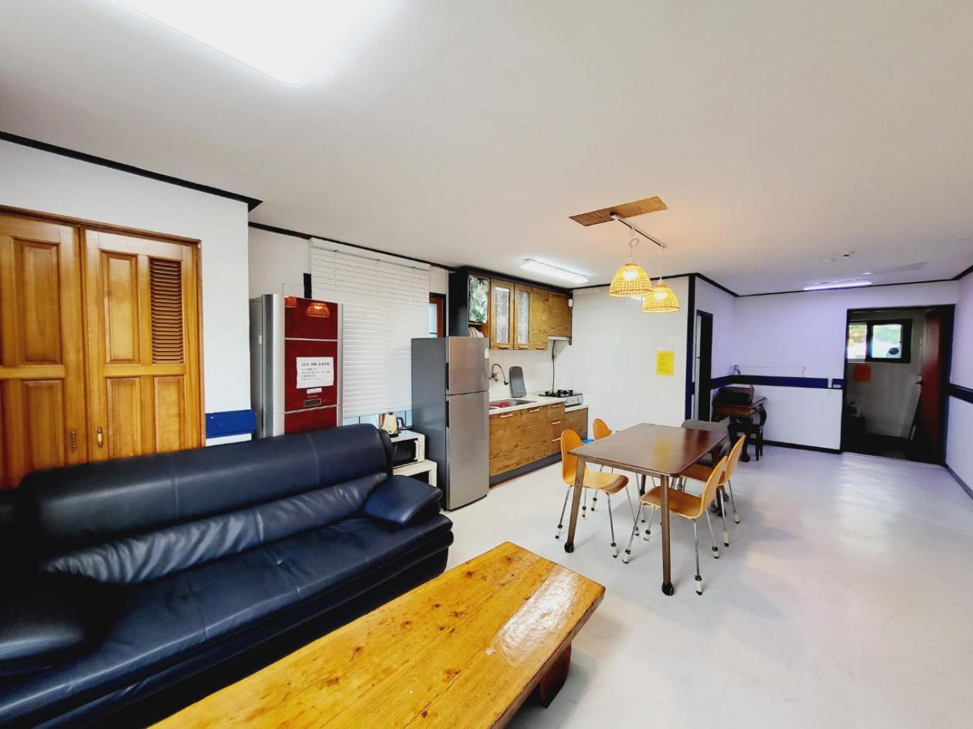 Morning Beach Pension Чеджудо Экстерьер фото