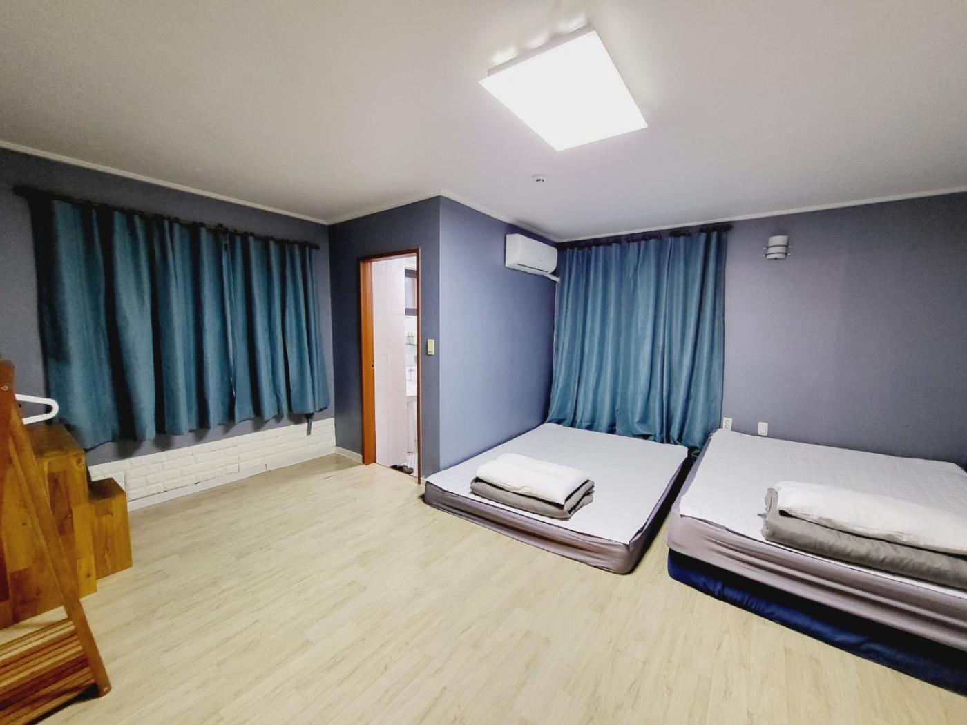 Morning Beach Pension Чеджудо Экстерьер фото