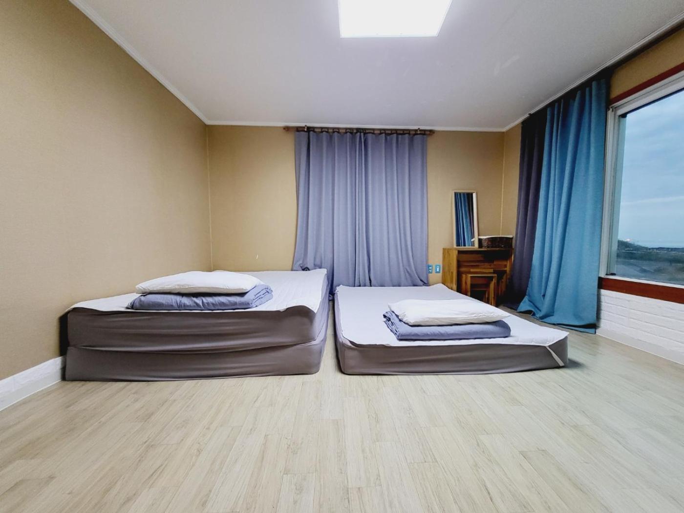 Morning Beach Pension Чеджудо Экстерьер фото
