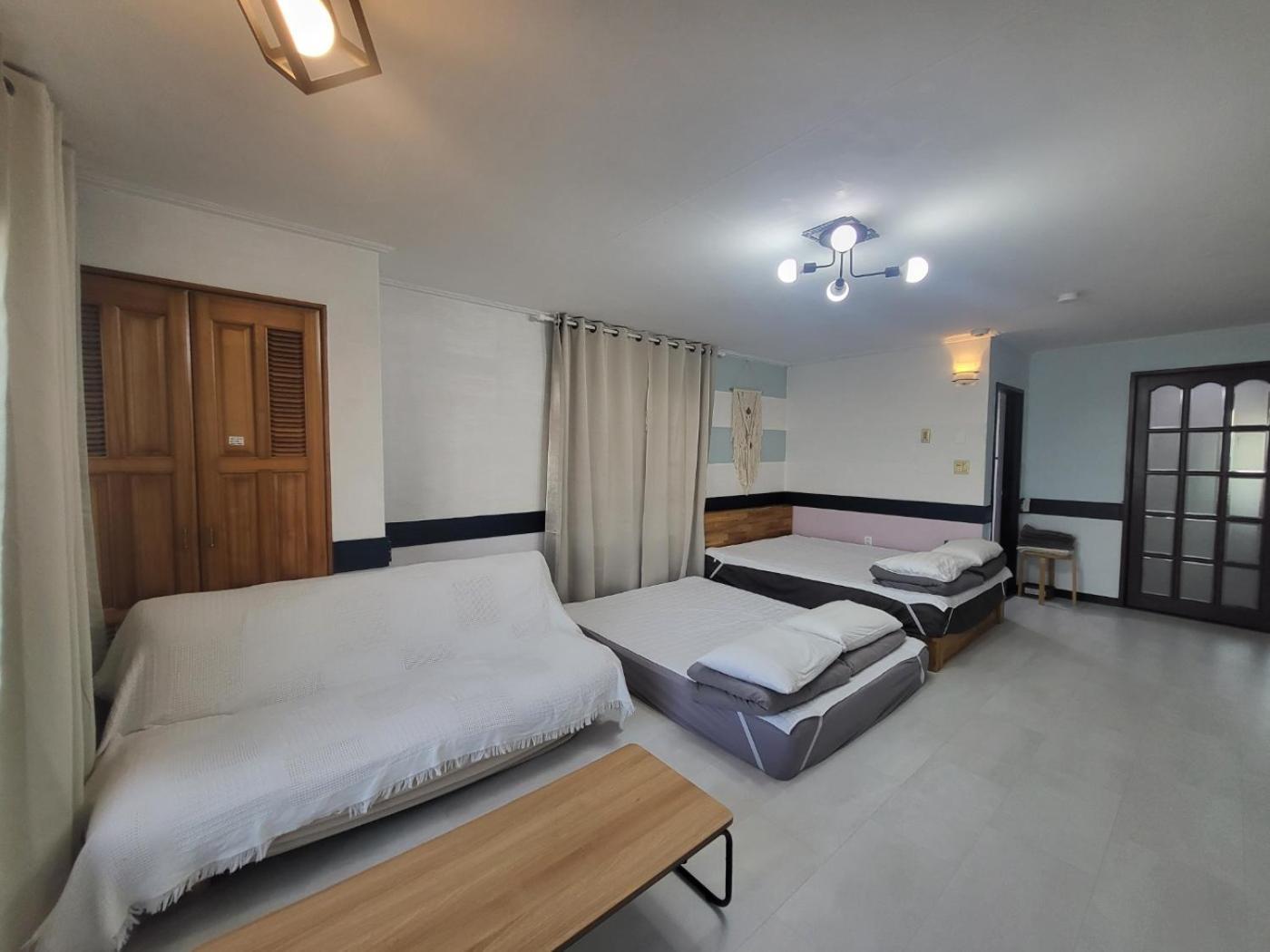 Morning Beach Pension Чеджудо Экстерьер фото
