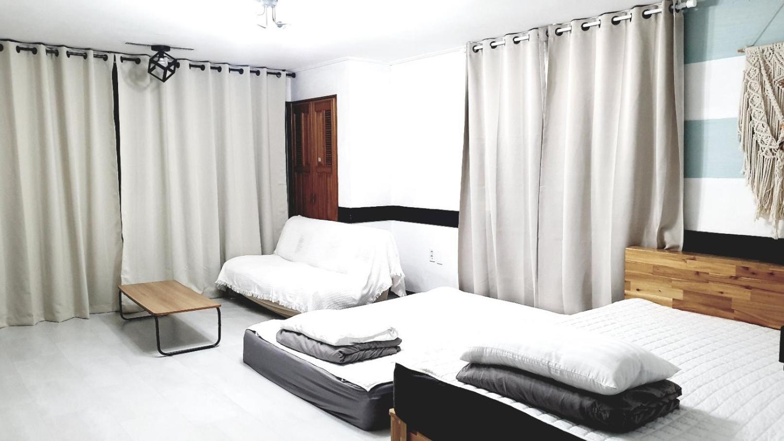 Morning Beach Pension Чеджудо Экстерьер фото